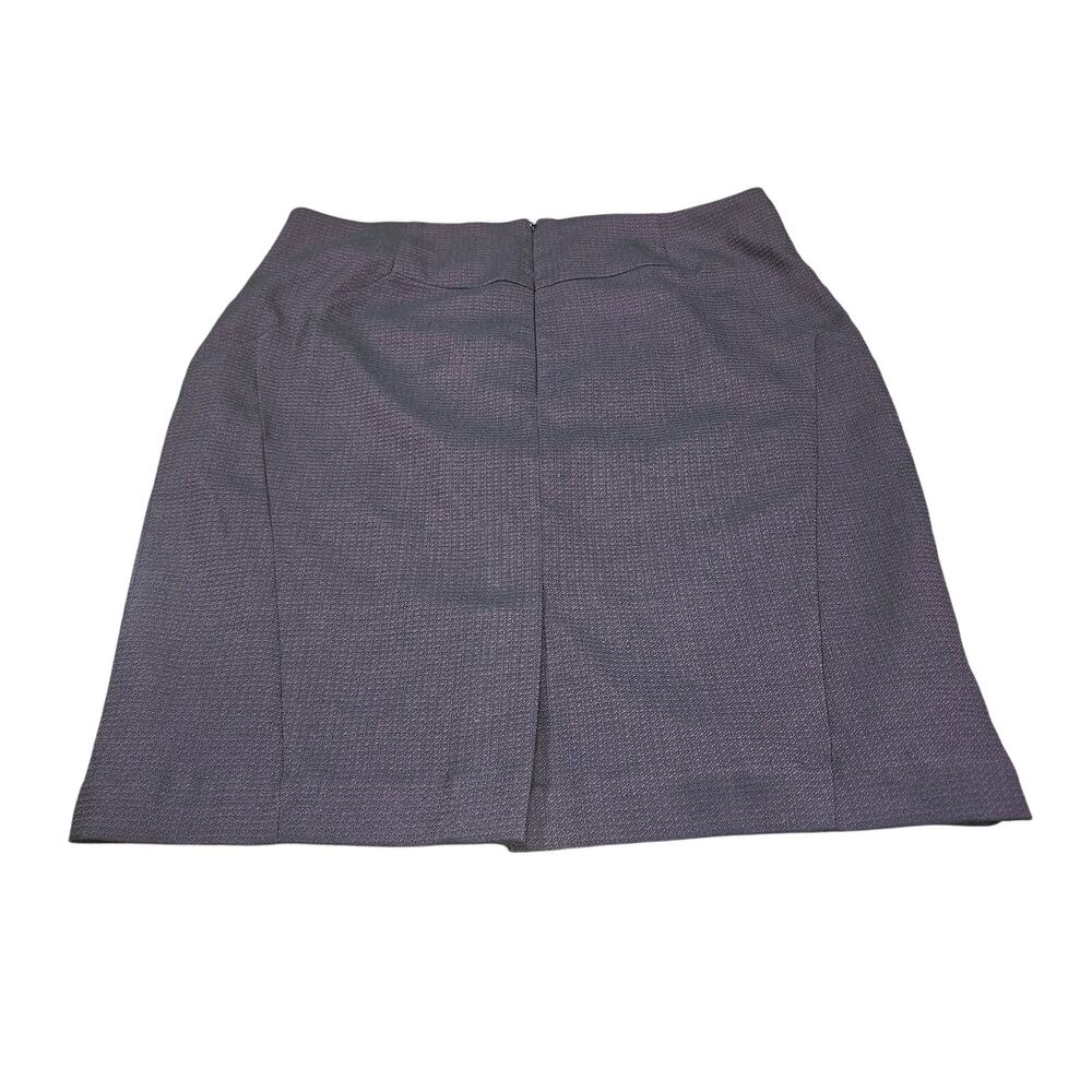 Worthington Straight Pencil Knee Length Skirt 16 Purple Lined Slit Career Wear - Picture 7 of 8